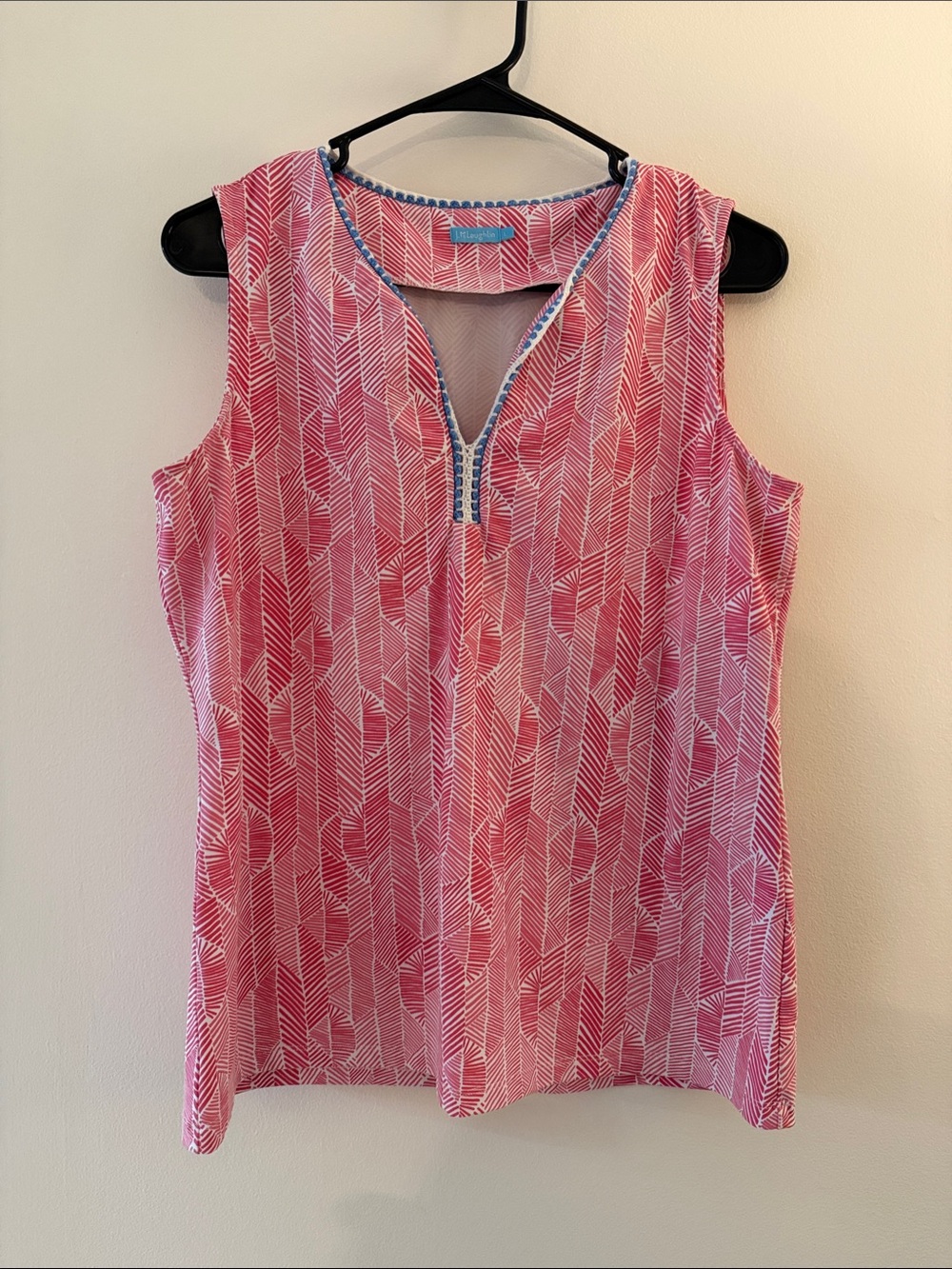 J. McLaughlin Pink Geometric Sleeveless Split-Neck Top